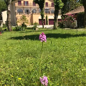 2* Hotel Logis Restaurant Le Castel Fleuri