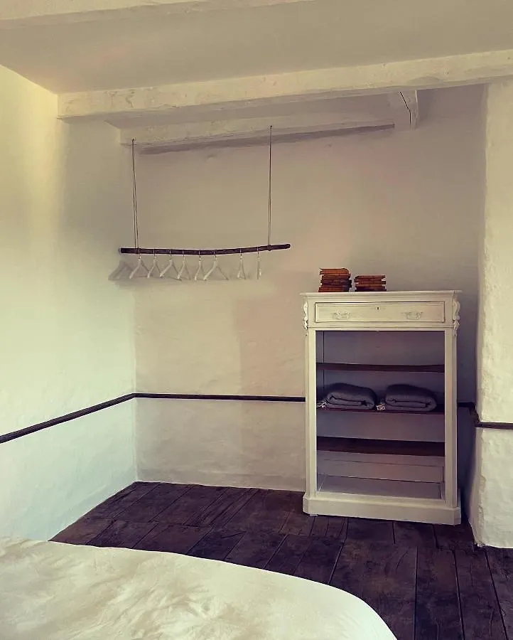 Bed and breakfast Chateau De Cours Sénezergues Francia